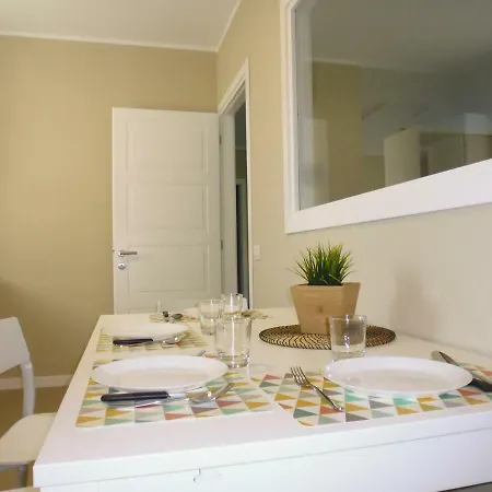 Casa Il Cedro アパート ヴェルバーニア