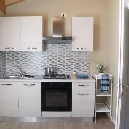 アパート Casa Il Cedro ヴェルバーニア